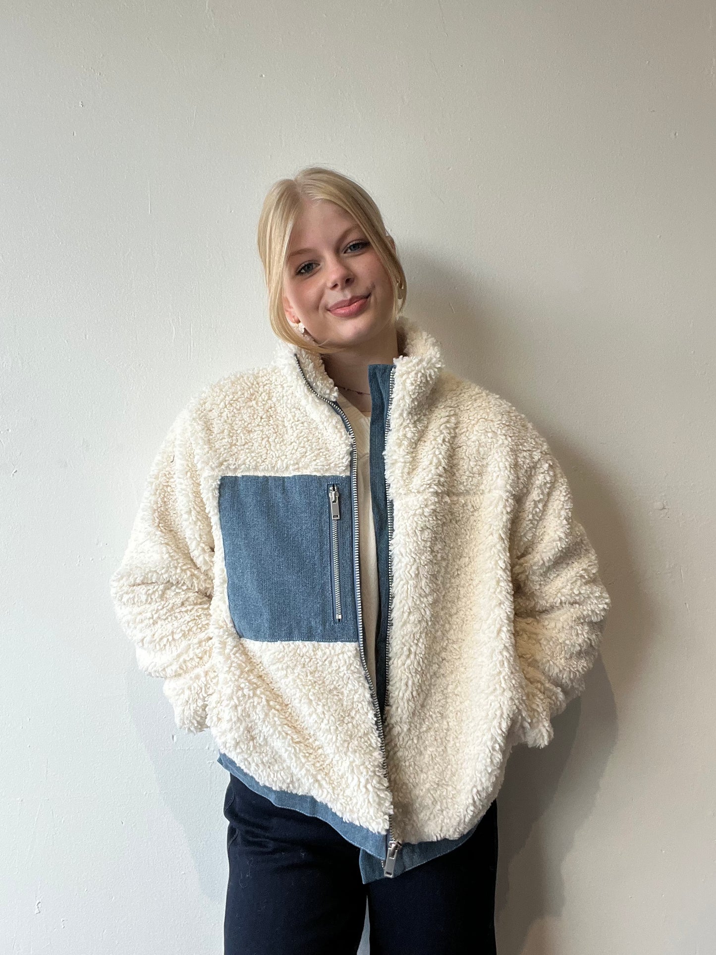 PADDY ZIP FRONT SHERPA JACKET - CREAM