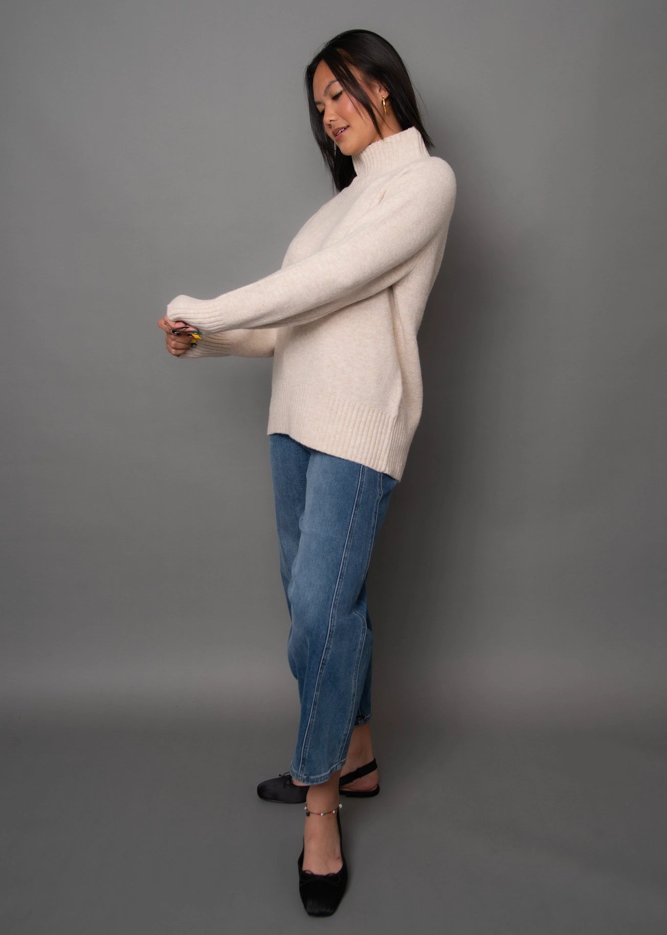 Anthousa Long Raglan Sleeve Mock Neck Pull-Over