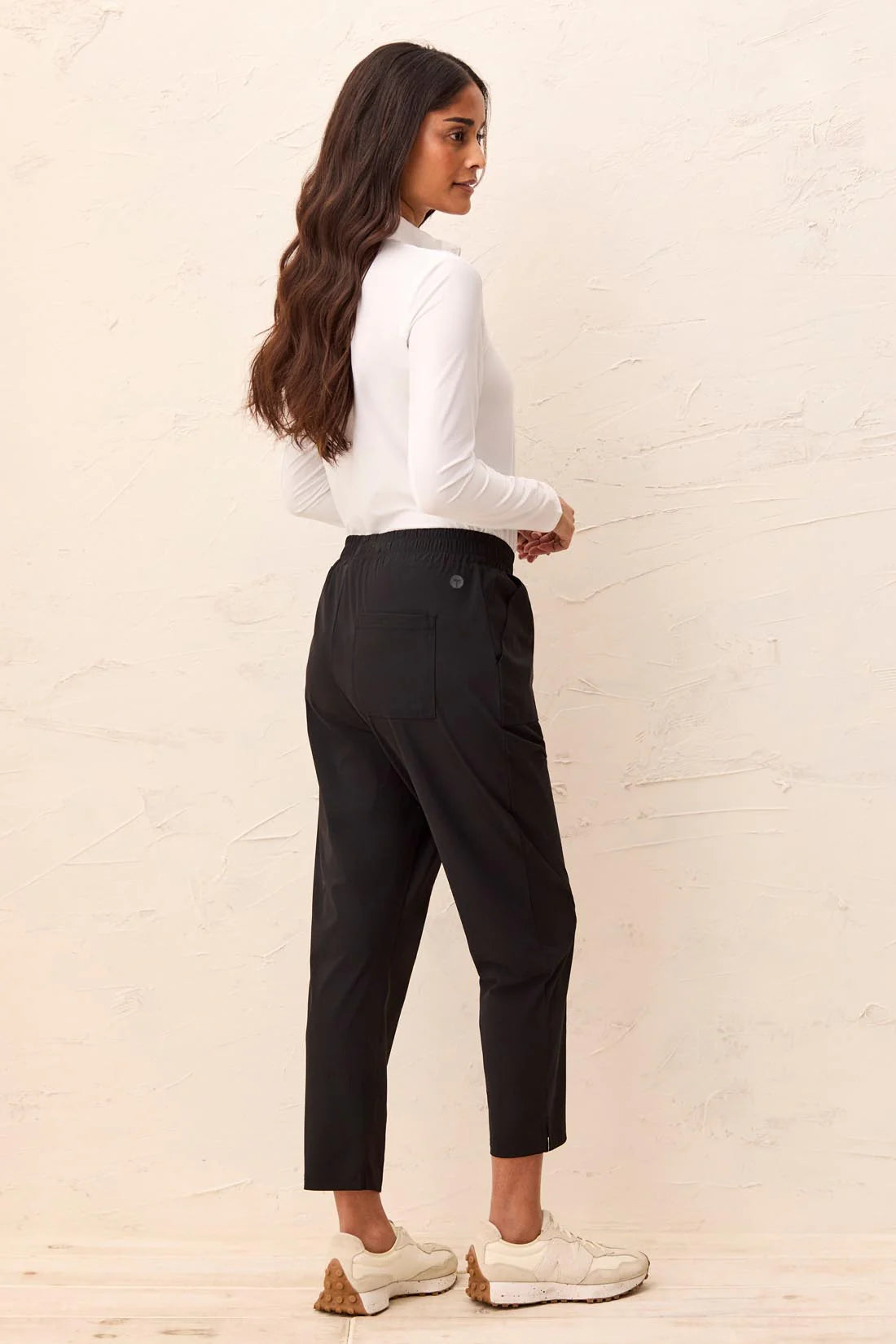 HIGH PERFORMANCE STRETCH PULL-ON PANT-BLACK