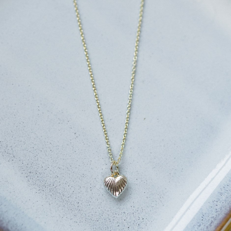 Coastal Kiss Necklace-gold