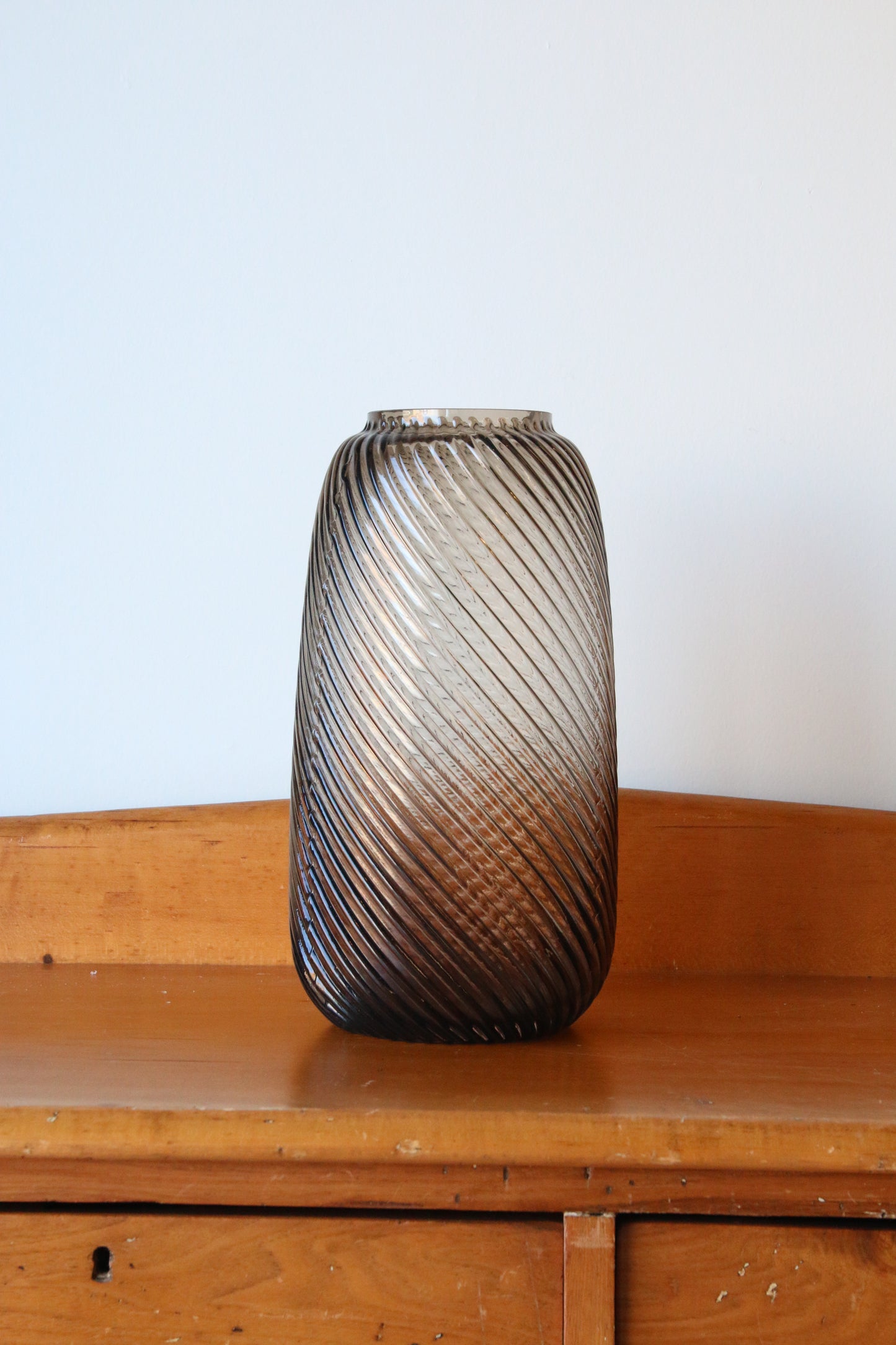 Large Swirl Barrel Vase(final sale)