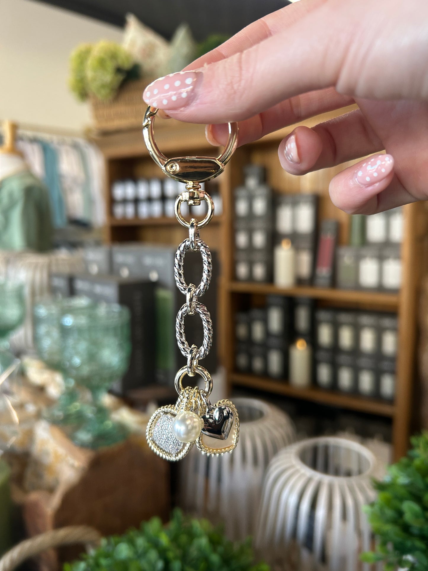 GLITZY KEY CHAIN-HEARTS