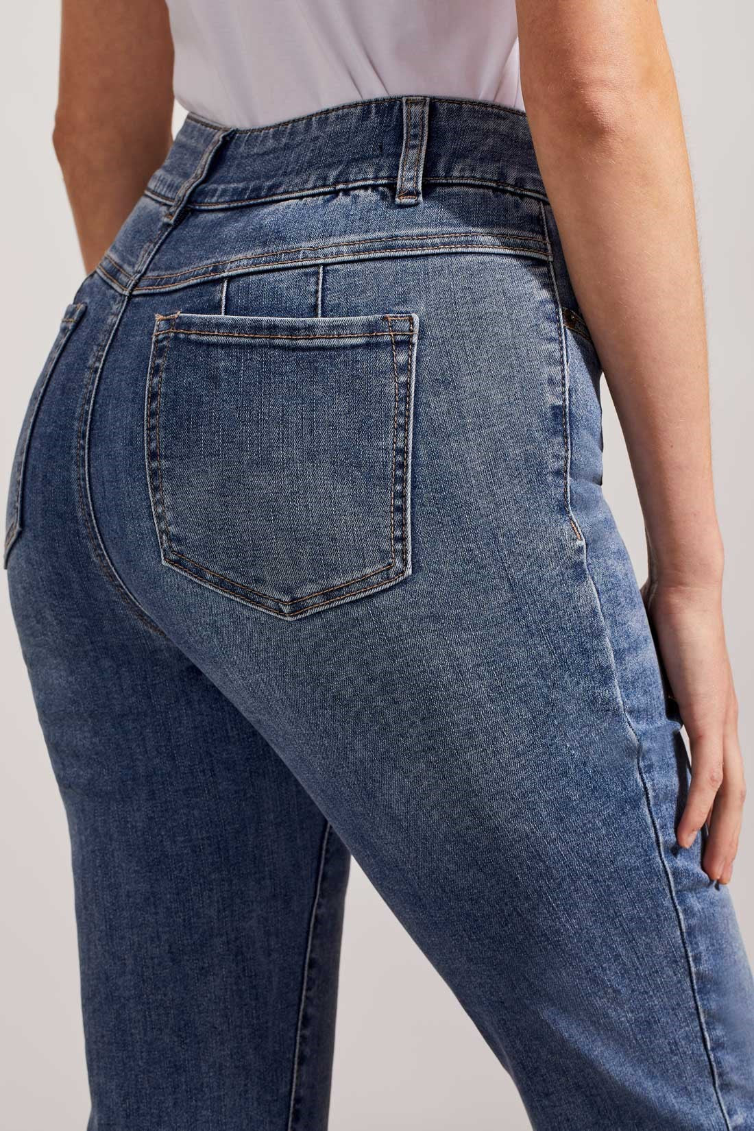SOPHIA CURVY STRAIGHT LEG JEANS(FINAL SALE)