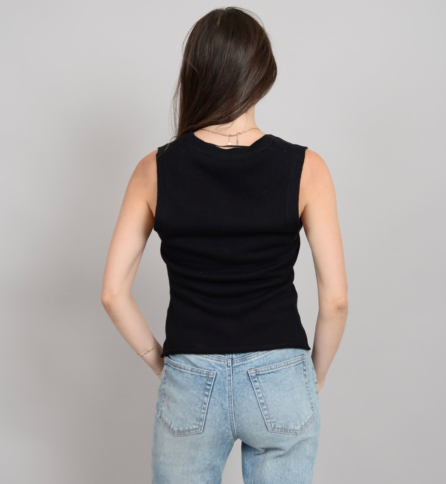Briar V-Neck Vest-Black( final sale)