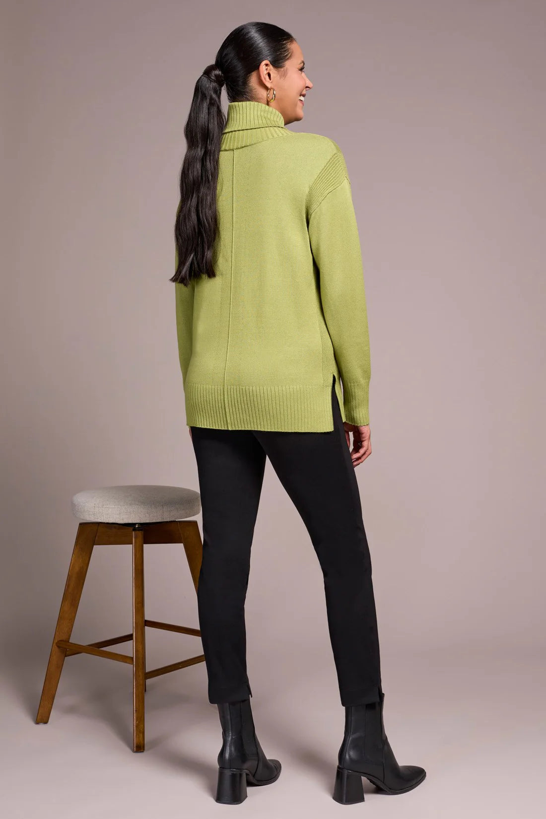 DROP SHOULDER TURTLE NECK SWEATER-WASABI
