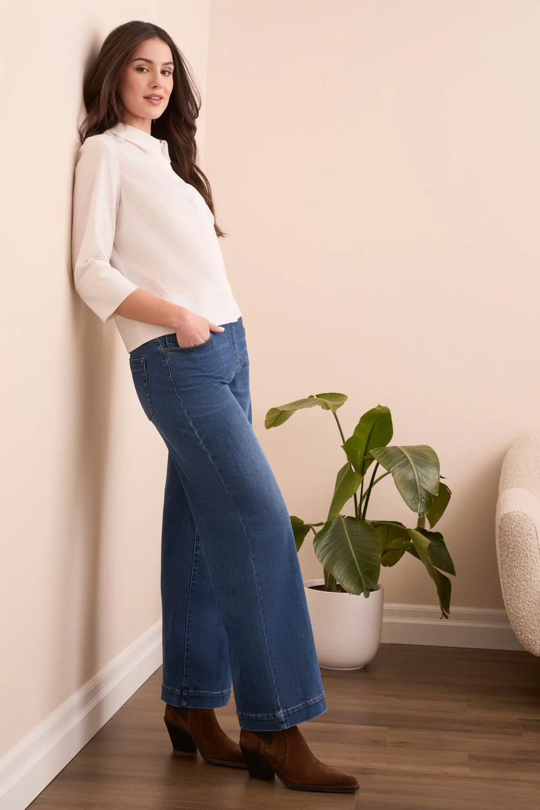 AUDREY BOUNDLESS STRETCH DENIM PULL-ON FLARE JEANS