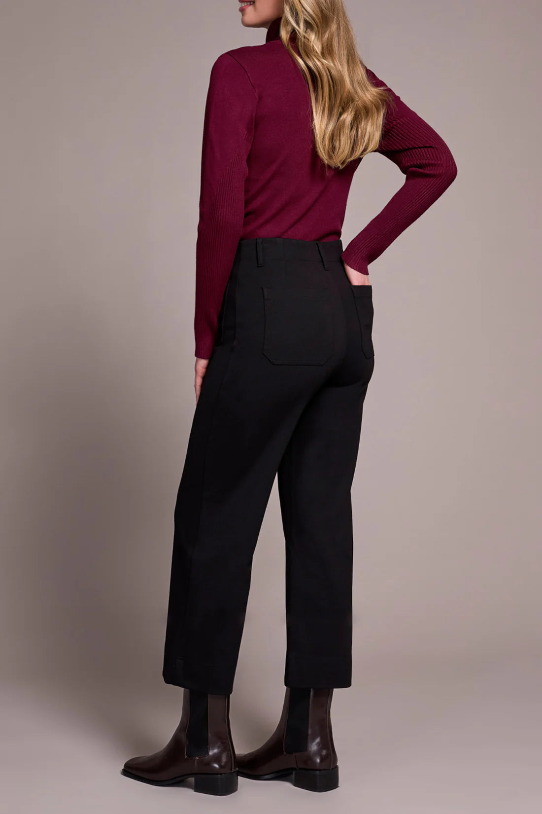 TRIBAL HIGH RISE STRETCHY CAPRI-BLACK