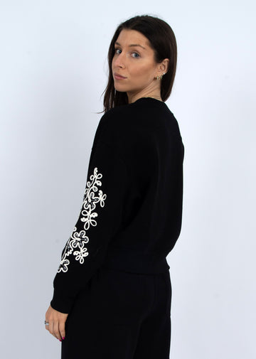 Lucie Pullover-Black Calla Lily