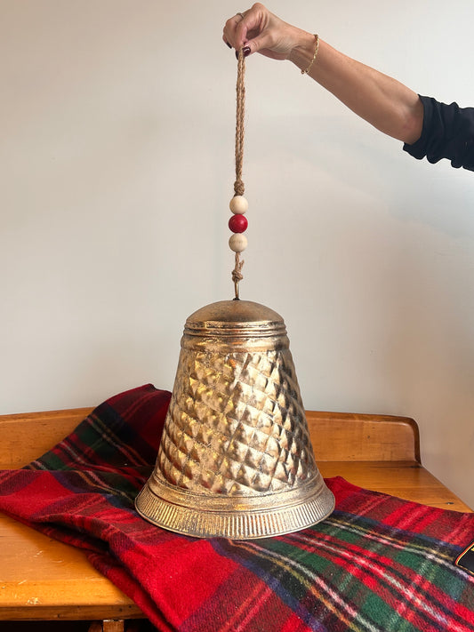 GOLD DIAMOND PATTERN BELL