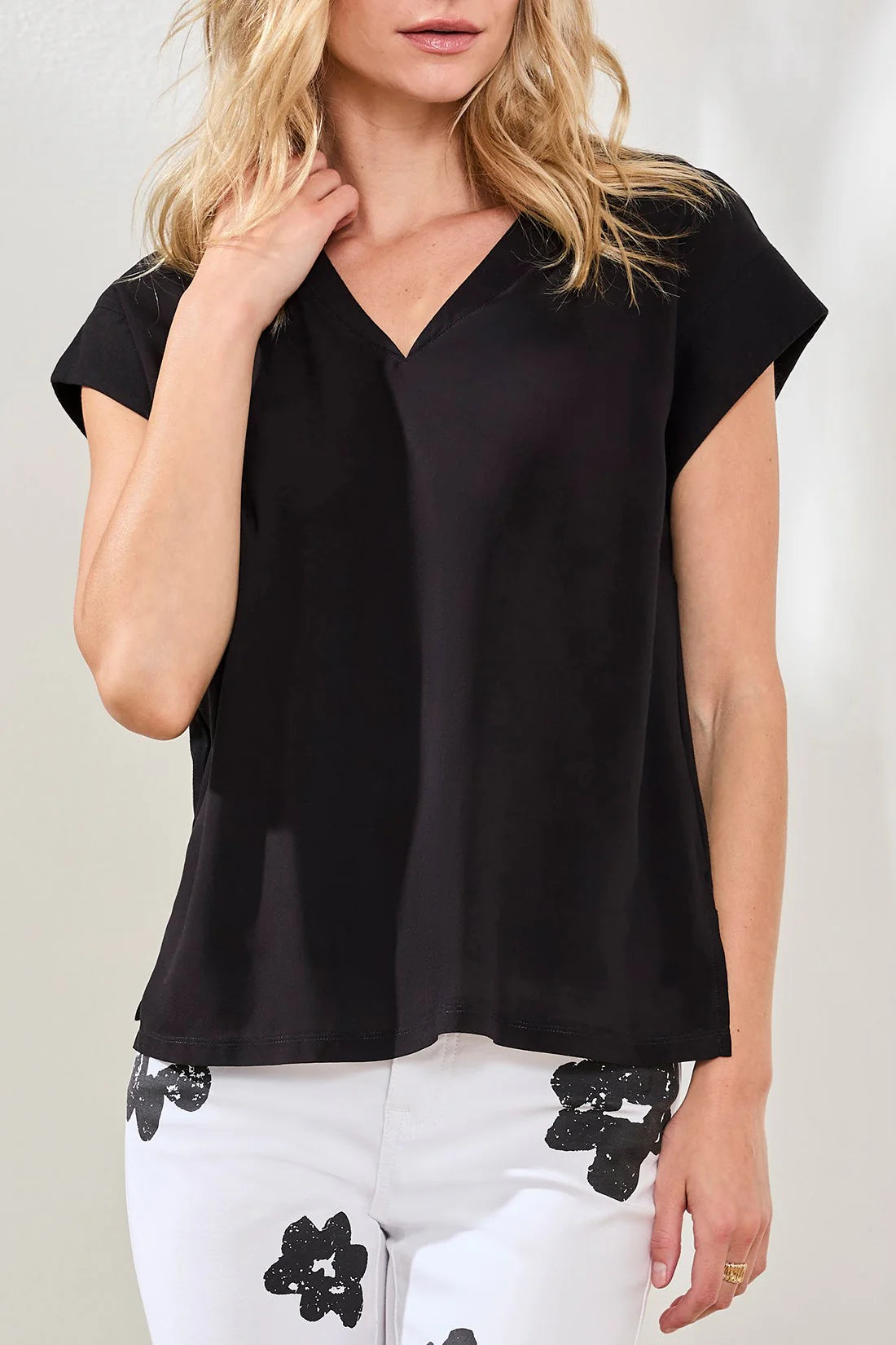 MIXED MEDIA TOP-BLACK