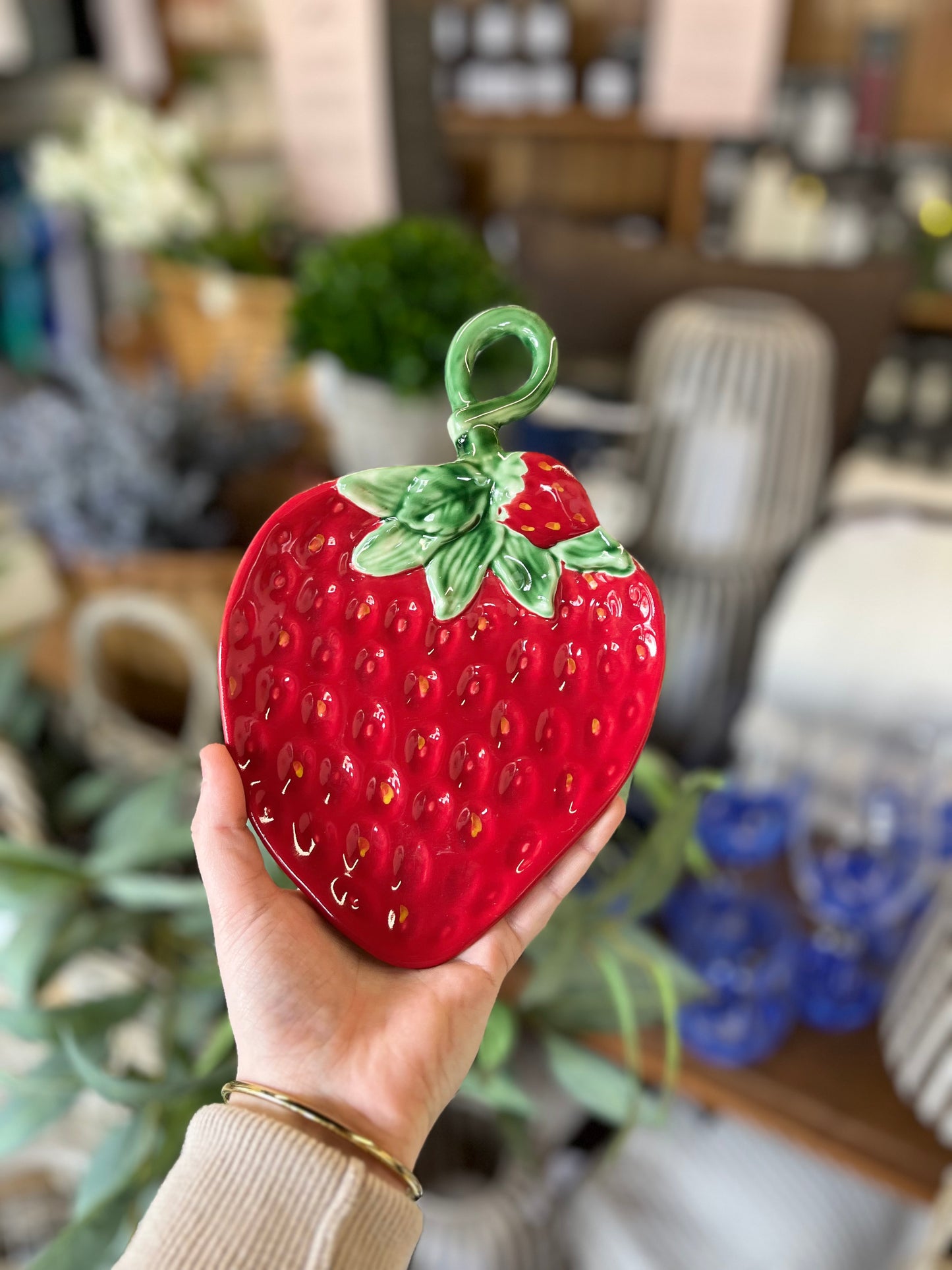 Strawberry & Leaf Small Plate