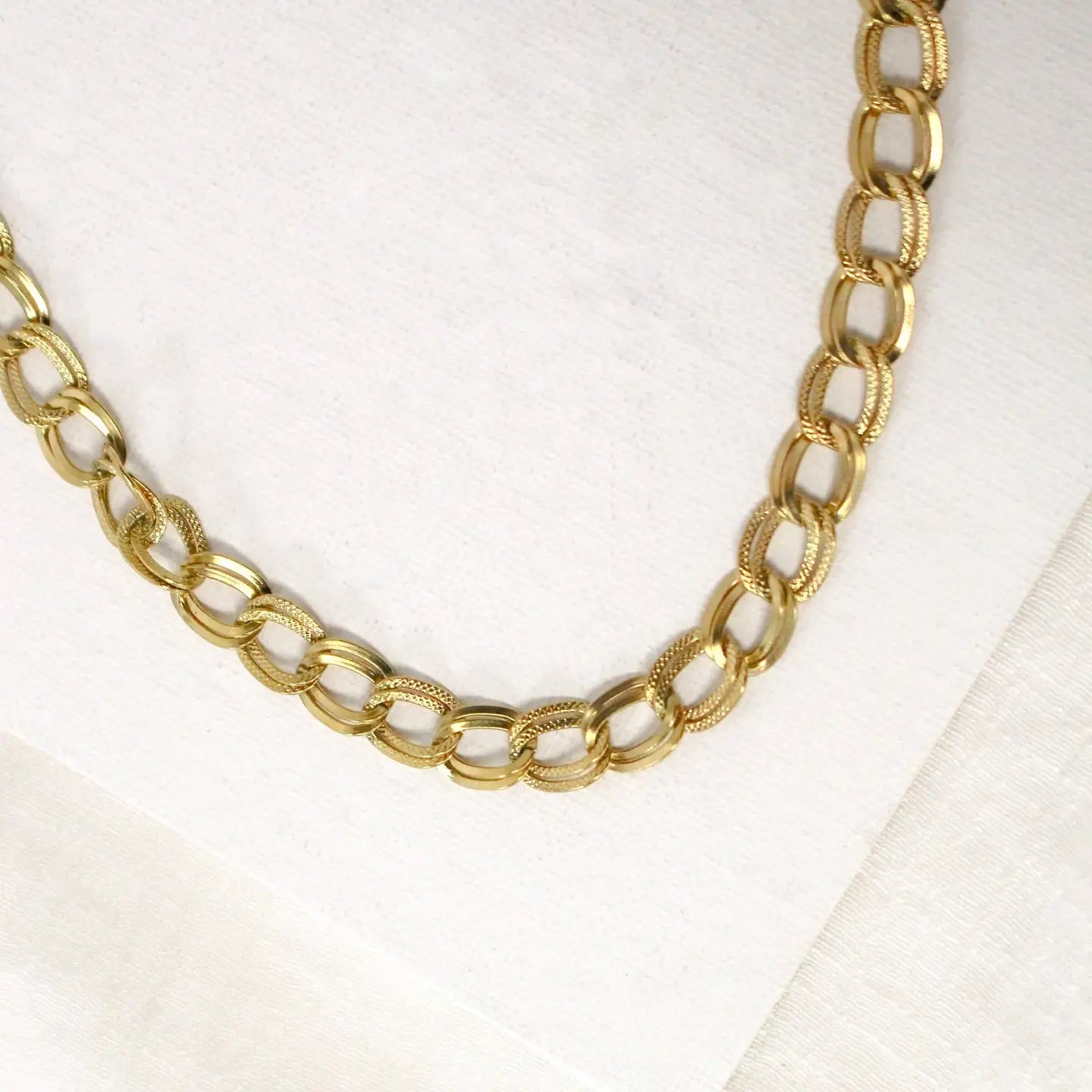 Link Chain w/ Toggle Closure