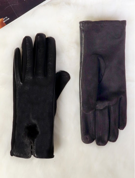 Touch Screen Gloves/Pom Pom-Black