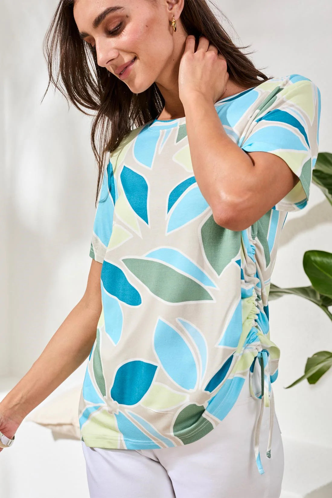 PRINTED JERSEY CREW NECK TOP WITH SIDE RUCHING-AQUA( final sale)