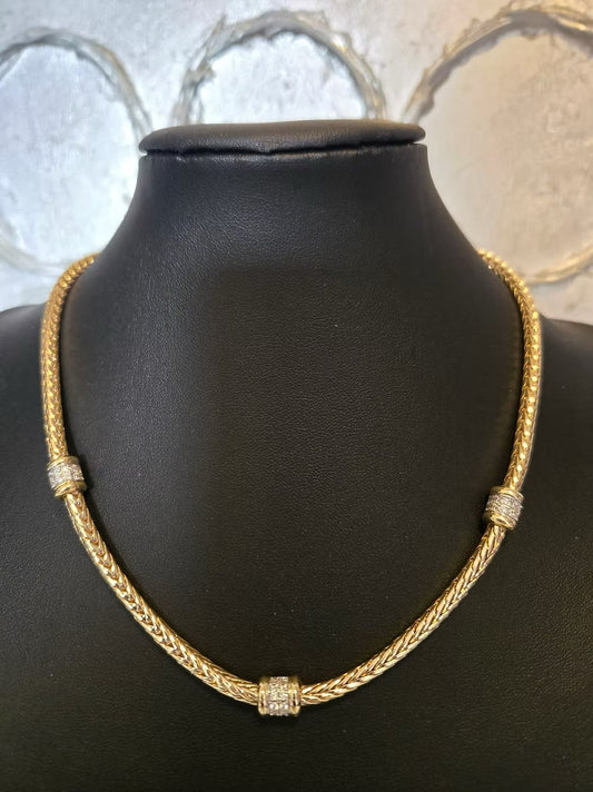 Elegant Designer Look Necklace
