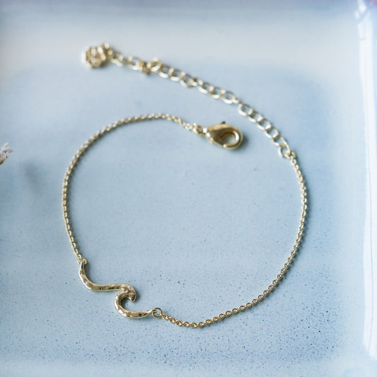 Tiny Wave Chain Bracelet-gold