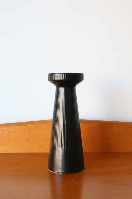 Large Ribbed Pillar Holder