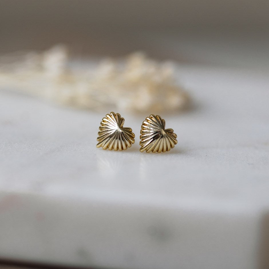 Seashell Heart Studs-gold