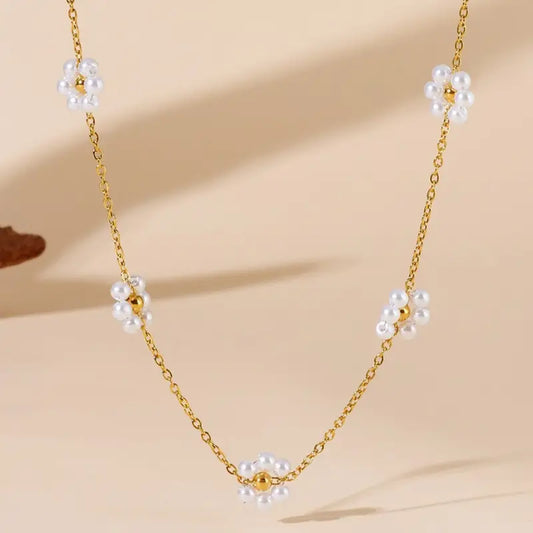 Daisy Mae Necklace-White