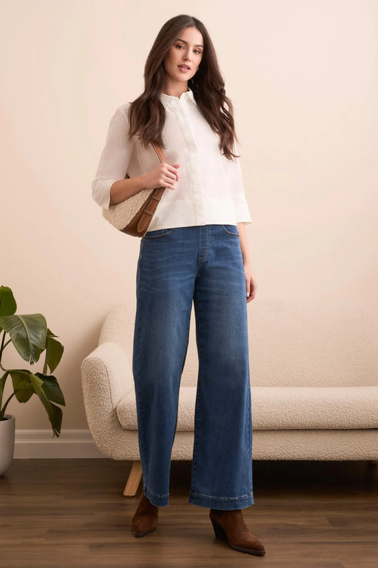 AUDREY BOUNDLESS STRETCH DENIM PULL-ON FLARE JEANS