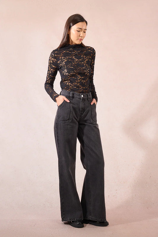 Black Denim/Large Square Pocket